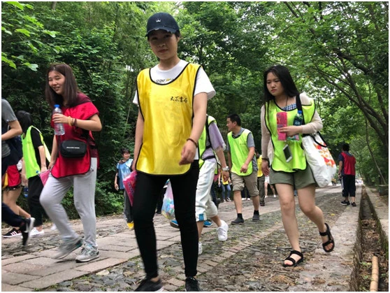 【2018年5月刊第八期】情獻大(dà)衆,志(zhì)淩雲端 【2018年5月刊第八期】情獻大(dà)衆,志(zhì)淩雲端